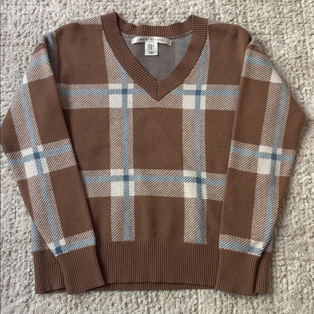 Max Studio Brown Checkered V-Neck Sweater